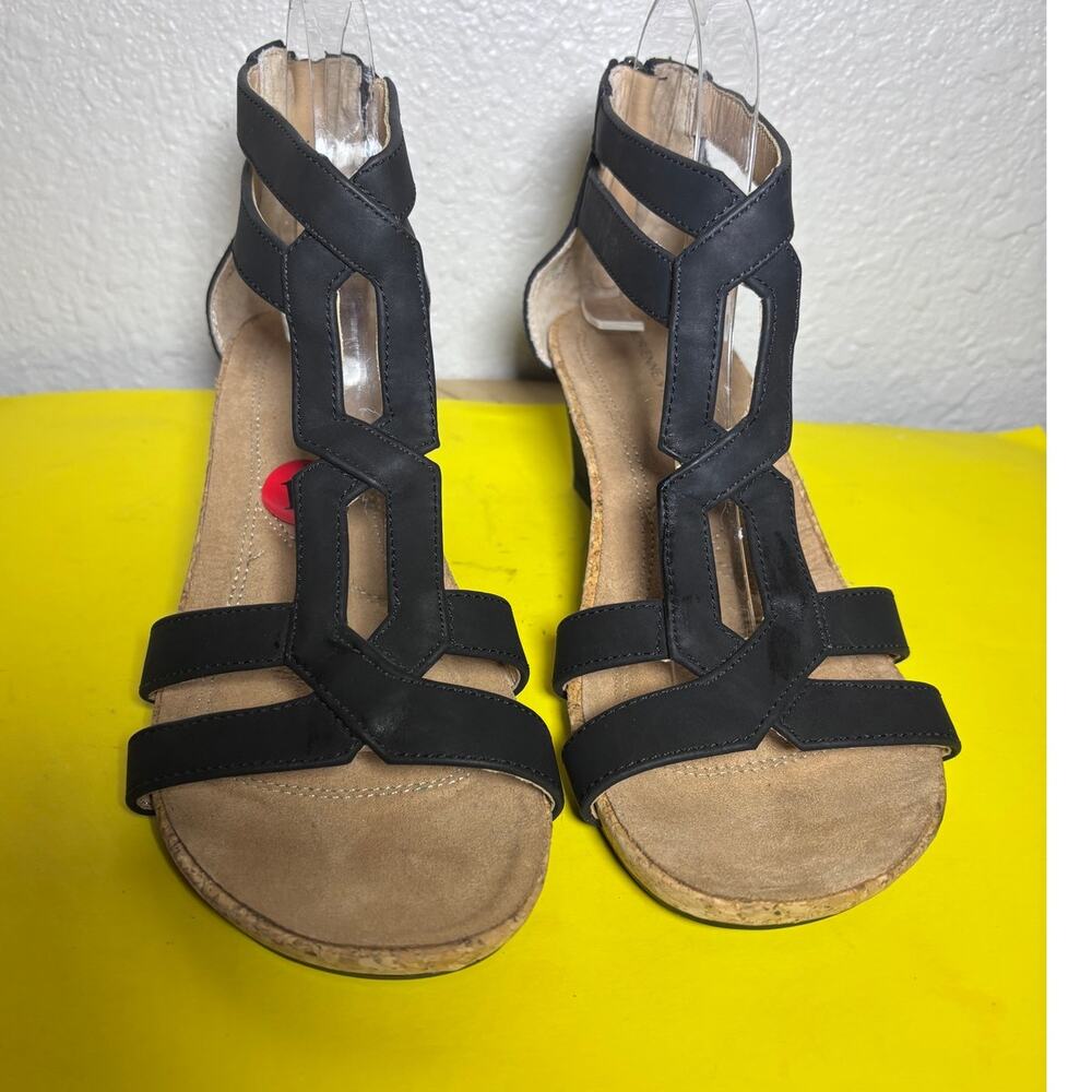 Adrienne Vittadini Black Women's Trilden Strappy Wedge Sandals size 10 NWOT